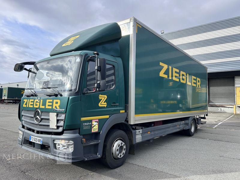 Fourgon utilitaire MERCEDES VERT ATEGO 1324 CAISSE HAYON — occasion