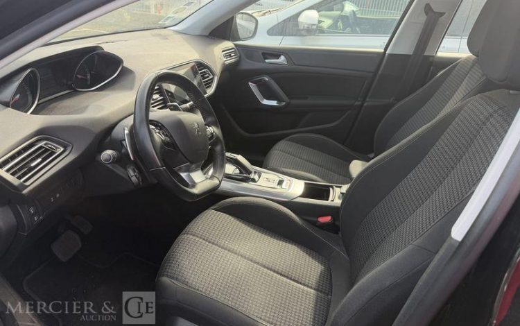 PEUGEOT 308  GB-473-FW