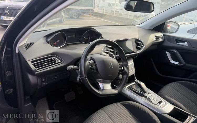 PEUGEOT 308  GB-473-FW