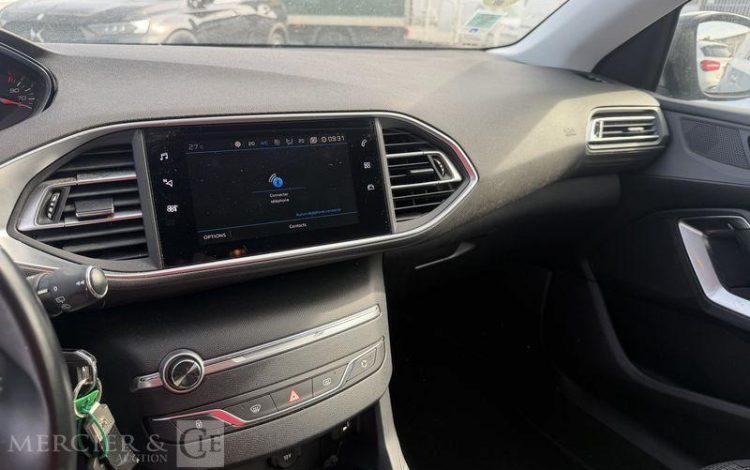 PEUGEOT 308  GB-473-FW