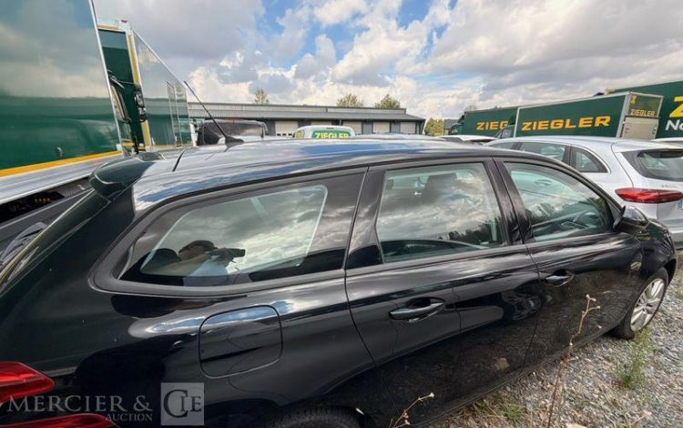 PEUGEOT 308 SW –  NON ROULANT PAS DE CLEF  GB-504-FW
