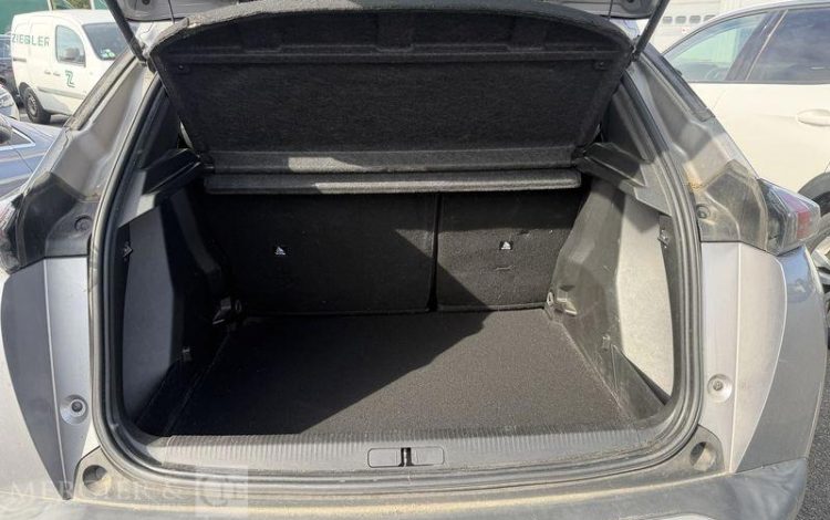 PEUGEOT 2008  GD-842-LS