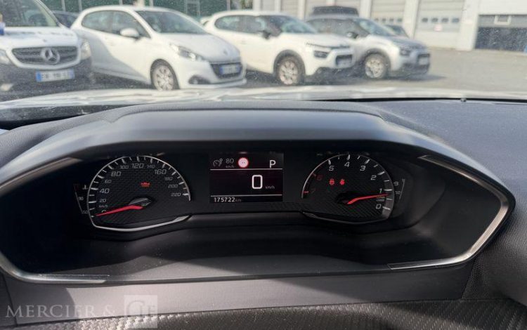 PEUGEOT 2008  GD-842-LS