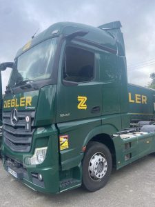 MERCEDES TRACTEUR  GE-553-KX
