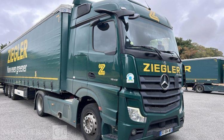 MERCEDES TRACTEUR  GE-684-MG