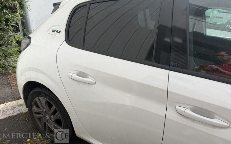 PEUGEOT 208  GF-172-MY