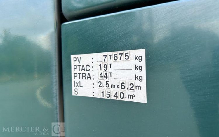 MERCEDES TRACTEUR  GG-127-SG