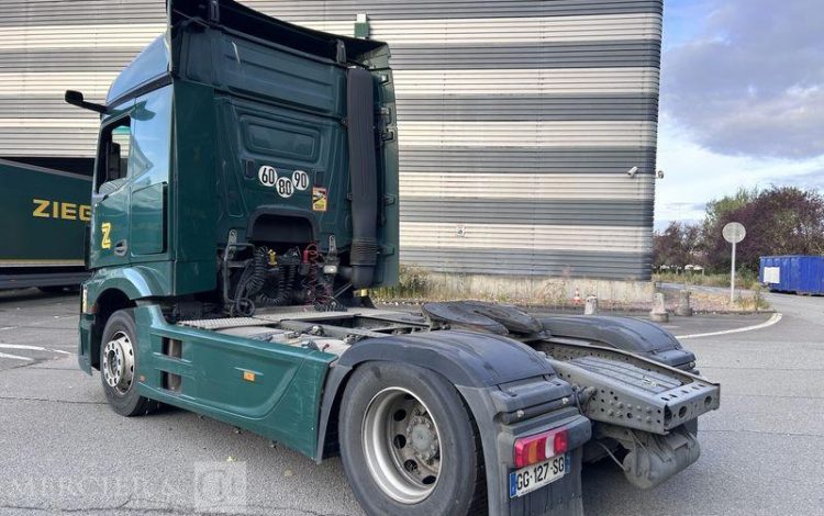 MERCEDES TRACTEUR  GG-127-SG