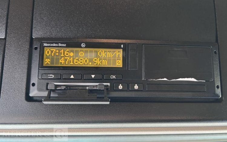 MERCEDES TRACTEUR  GG-127-SG