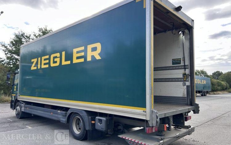MERCEDES ATEGO  GK-070-EV