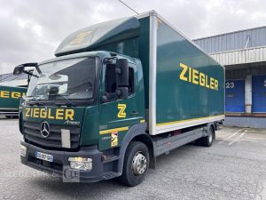 MERCEDES ATEGO 1324 CAISSE FOURGON HAYON VERT GQ-997-QH
