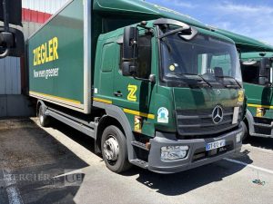 MERCEDES ATEGO 1524 CAISSE HAYON BVA VERT GT-172-VF