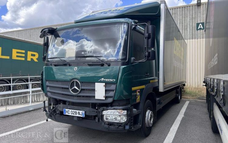 MERCEDES ATEGO 1523 – NE DEMARRE PAS – HAYON ACCIDENTE VERT HC-328-NJ