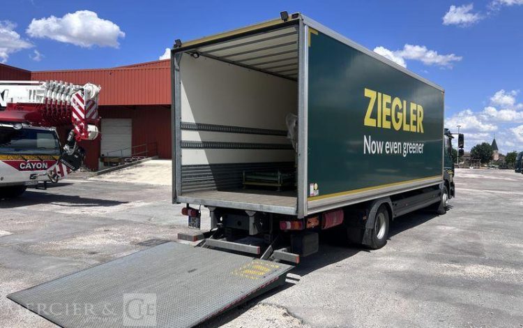 MERCEDES ATEGO 1524 VERT HC-415-LM