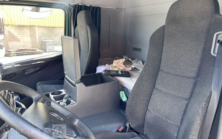 MERCEDES ATEGO 1524 VERT HC-415-LM