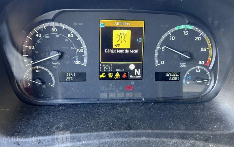 MERCEDES ATEGO 1524 VERT HC-415-LM