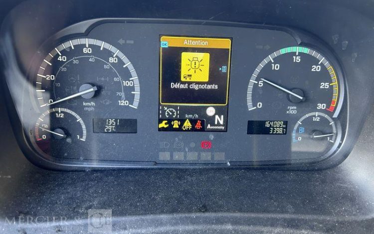 MERCEDES ATEGO 1524 VERT HC-415-LM