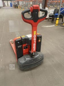 FENWICK TRANSPALETTE ELECTRIQUE MT15 -CAP 1T5 – AN 2023  – 515 HEURES ROUGE M61862