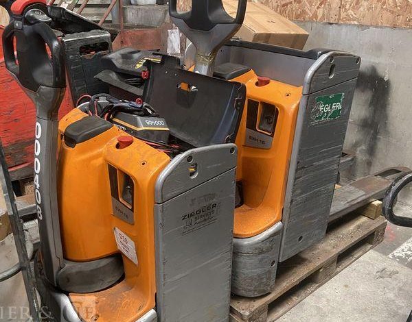 LOTS DE 5 TRANSPALETTES ELEC HS + 1 MANUEL + PIECES  MANUTHS