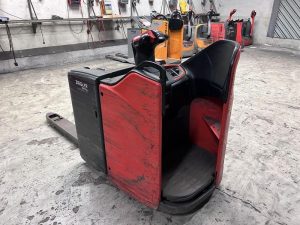 FENWICK TRANSPALETTE ELECTRIQUE T20SP – CAP 2T -AN 2024 – 1125 HEURES ROUGE N02958