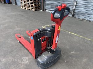 FENWICK TRANSPALETTE ELECTRIQUE MT15 – CAP 1T5 – AN 2024 – 127 HEURES ROUGE N64023