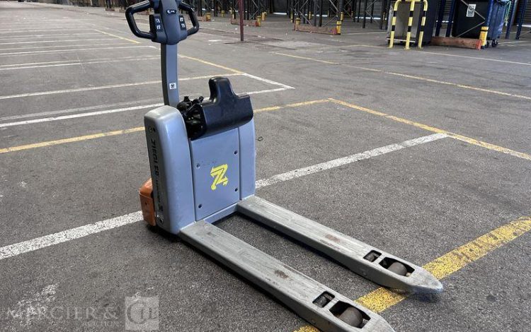 STILL TRANSPALETTE ELECTRIQUE ECH 15 -CAP 1T5 – AN 2025 – 49 HEURES ORA P01140