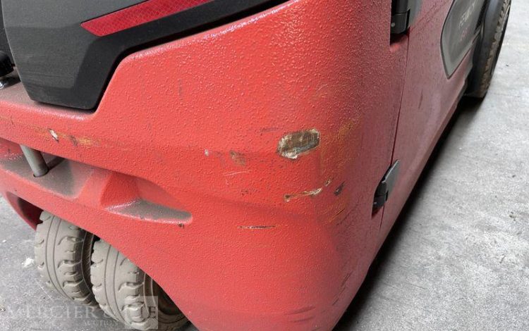 FENWICK CHARIOT ELEVATEUR ELEC E20DL – CAP 2T – AN 2025 – 209 HEURES ROUGE P01409