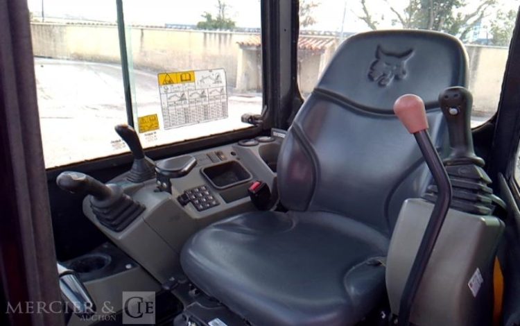 BOBCAT MINIPELLE E35 – 2 GODETS – 3.5T – 3809H – AN2017  PEL10332