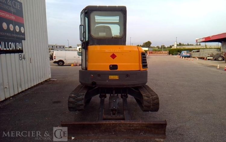 BOBCAT MINIPELLE E35 – 2 GODETS – 3.5T – 3809H – AN2017  PEL10332