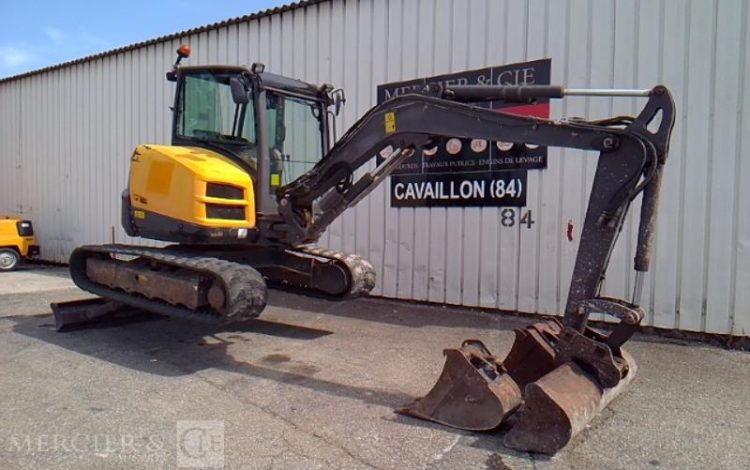 VOLVO MINI PELLE ECR 50 D – 3 GODETS  – 5T – 2742H – AN2018  PEL10781