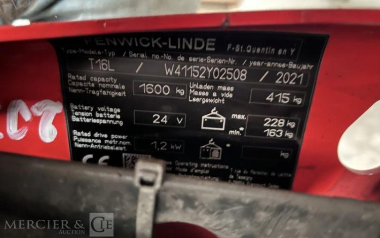 FENWICK TRANSPALETTE ELECTRIQUE T16L -CAP 1T6 – AN 2021 – 1325 HEURES ROUGE Y02508
