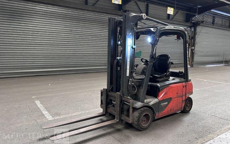 FENWICK CHARIOT ELEVATEUR ELECTRIQUE E20PL-02 -CAP 2T- AN 2021 – 9078 HEURES ROUGE Y03735