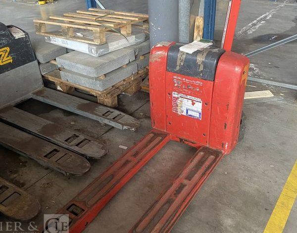 LINDE TRANSPALETTE ELECTRIQUE MT15 – CAP 1T5 – AN 2021 ROUGE Y66234