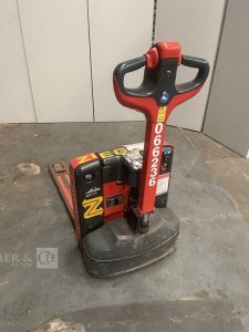LINDE TRANSPALETTE ELECTRIQUE – MT15 – CAP 1T5 -AN 2023 – 773 HEURES ROUGE Y66236