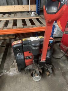 LINDE TRANSPALETTE ELECTRIQUE MT15 – CAP 1T5 – AN 2021 ROUGE Y66368