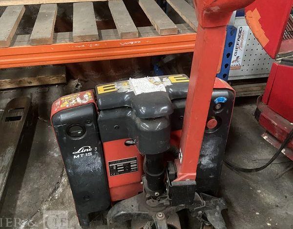 LINDE TRANSPALETTE ELECTRIQUE MT15 – CAP 1T5 – AN 2021 ROUGE Y66368