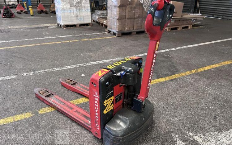 LINDE TRANSPALETTE ELECTRIQUE MT15 -CAP 1T5 – AN 2021 – 528 HEURES ROUGE Y66373