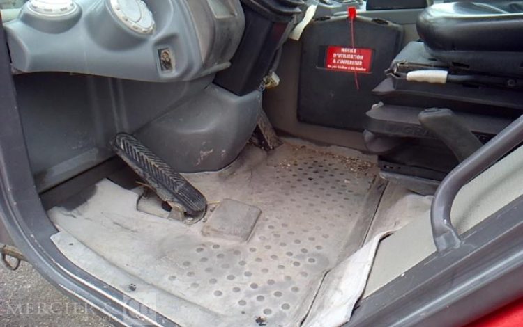 VOLVO CHARGEUSE ARTICULEE L25F – 2T – 2754H – AN2014  120 302