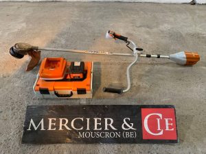 STIHL FSA90  DEB010095