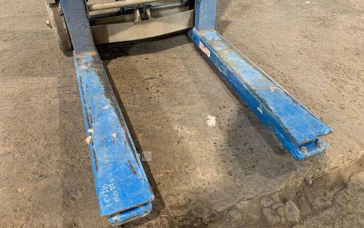 GENIE GL-8  LEV010770
