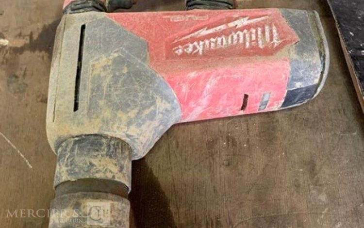 MILWAUKEE M18  MIL010007
