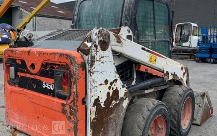 BOBCAT S450  9766