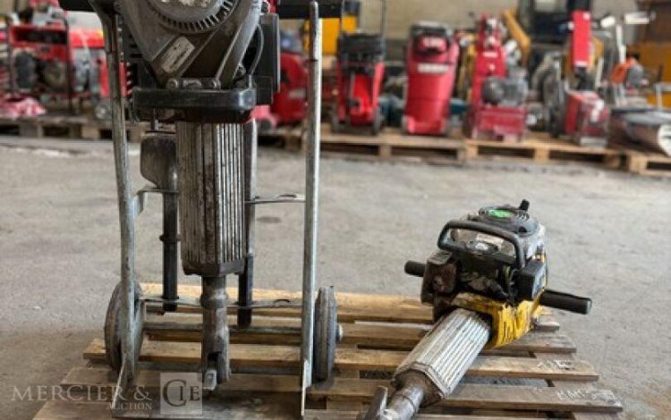 WACKER NEUSON BH65  184MAM8