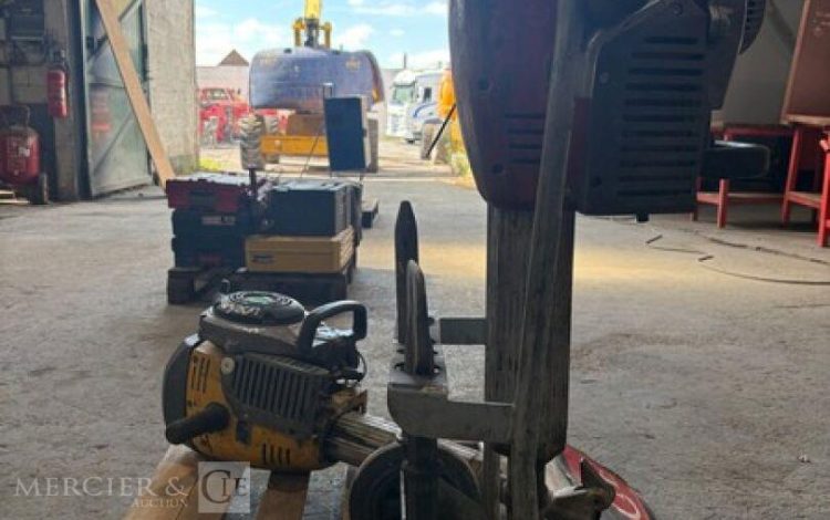 WACKER NEUSON BH65  184MAM8