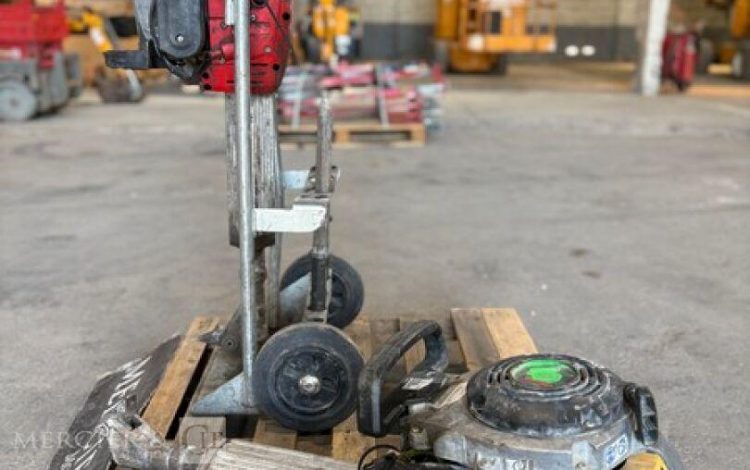 WACKER NEUSON BH65  184MAM8