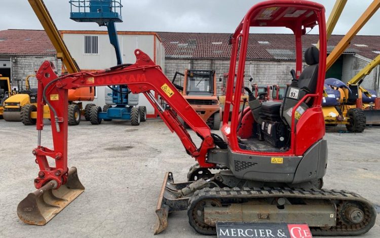 YANMAR VIO25-4  242565