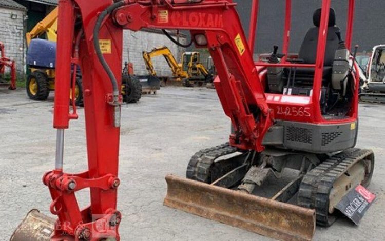 YANMAR VIO25-4  242565