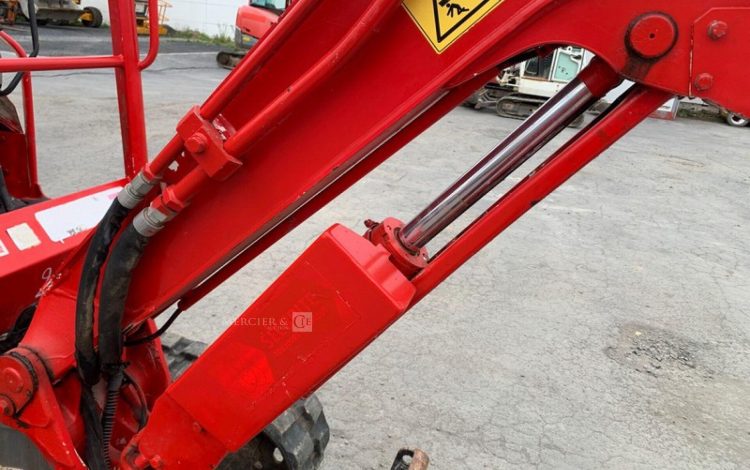 YANMAR VIO25-4  242565