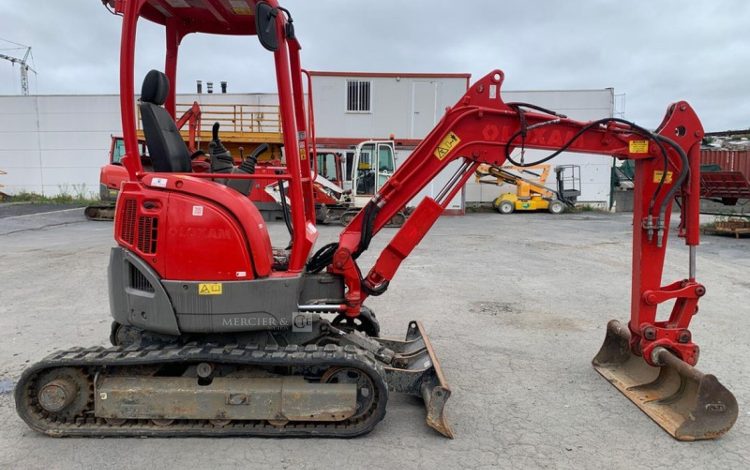 YANMAR VIO25-4  242565
