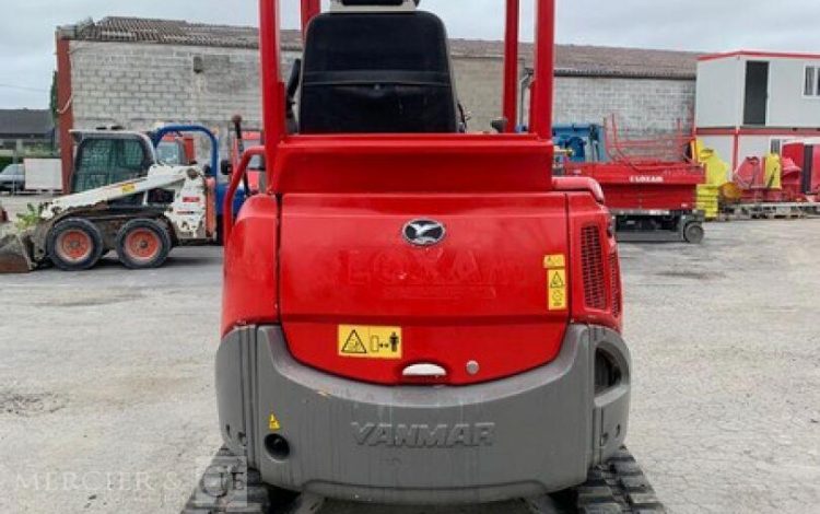 YANMAR VIO25-4  242565